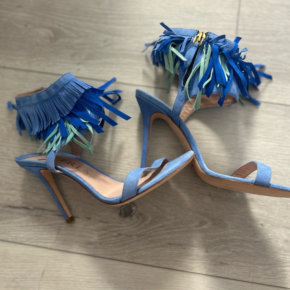 Stylish Aperlai Paris Blue Fringe High Heel Sandals. Size 36